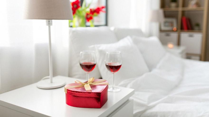 5 Ways To Make Your Bedroom Romantic