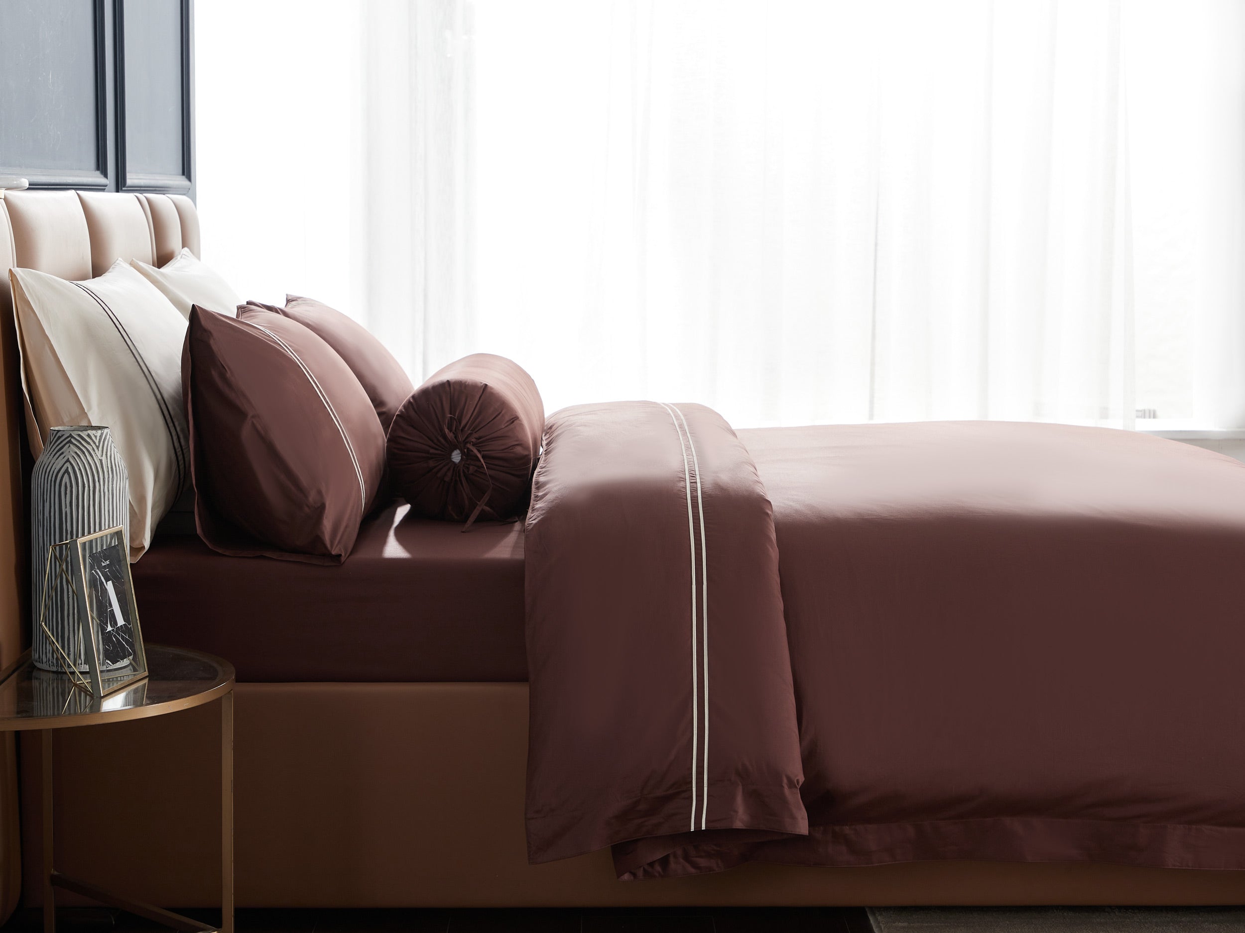 Hotelier Prestigio™ Bruno With Tawny Lines Bundle Bed Set