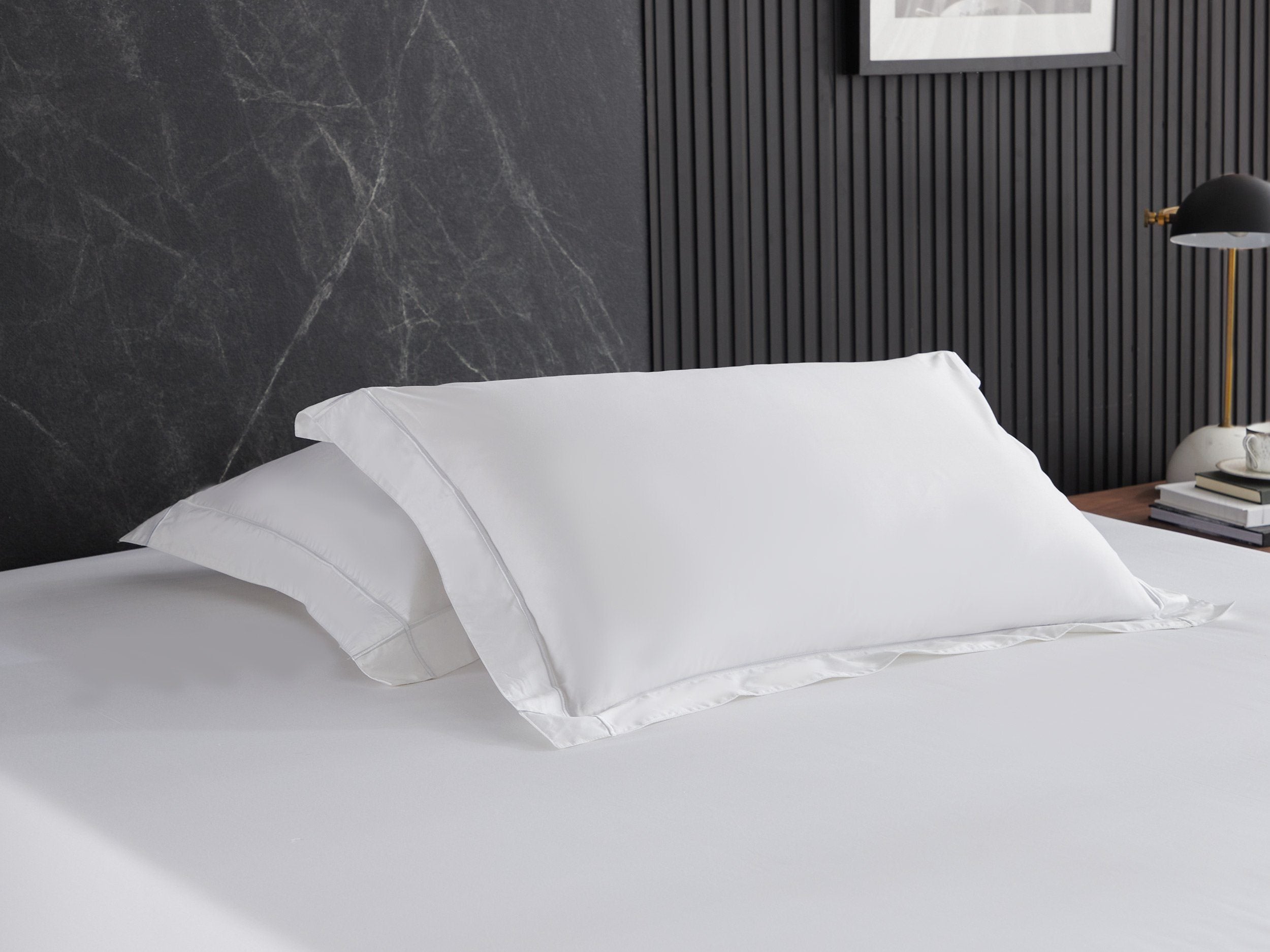 Hotelier Prestigio™ Alvar With White Cross Border Fitted Sheet Set - Affairs Living Pte. Ltd.