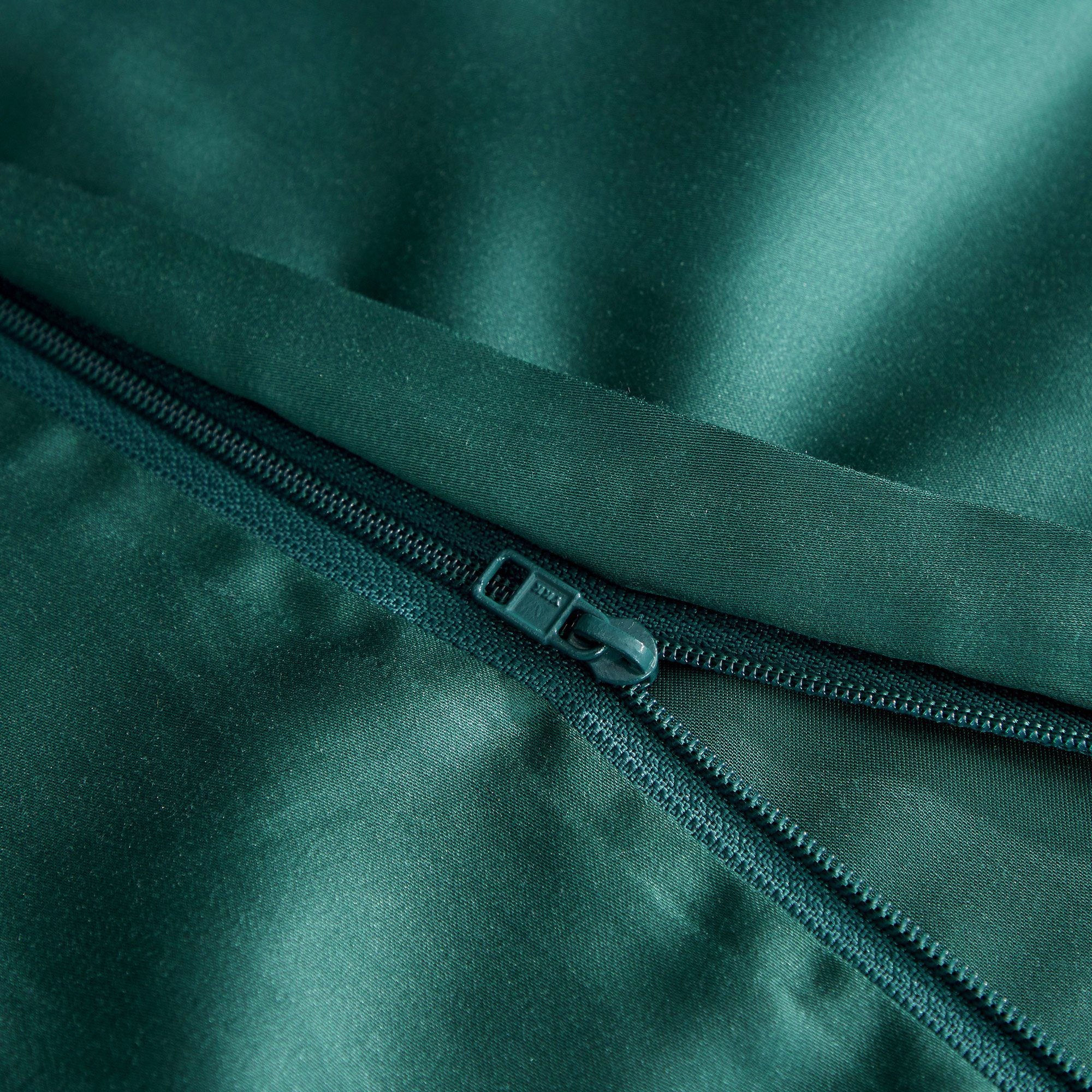 Palais Suite TENCEL™ LF Emerald Green Fitted Sheet Set - Affairs Living Pte. Ltd.