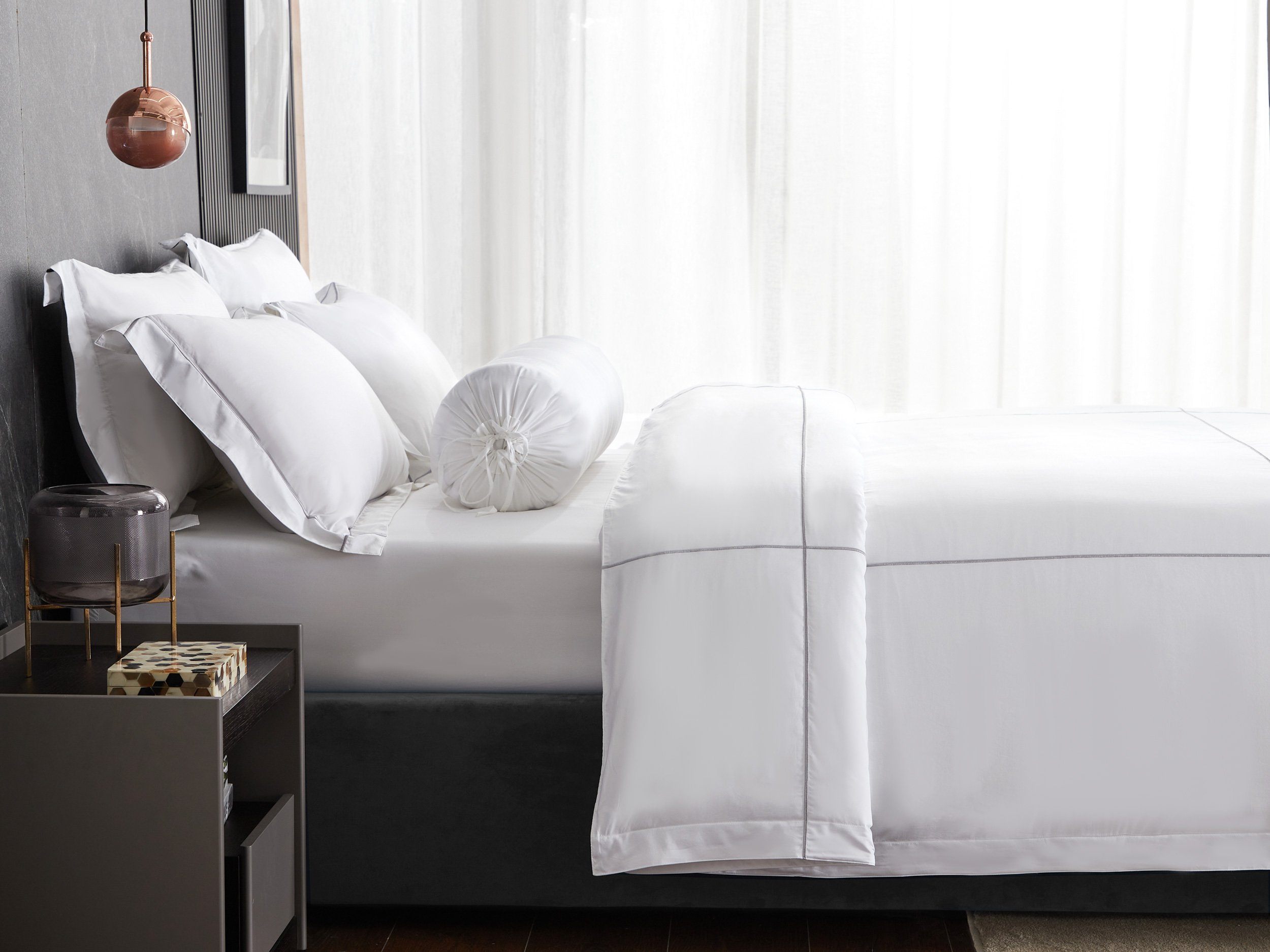 Hotelier Prestigio™ Alvar With Grey Cross Border Fitted Sheet Set - Affairs Living Pte. Ltd.