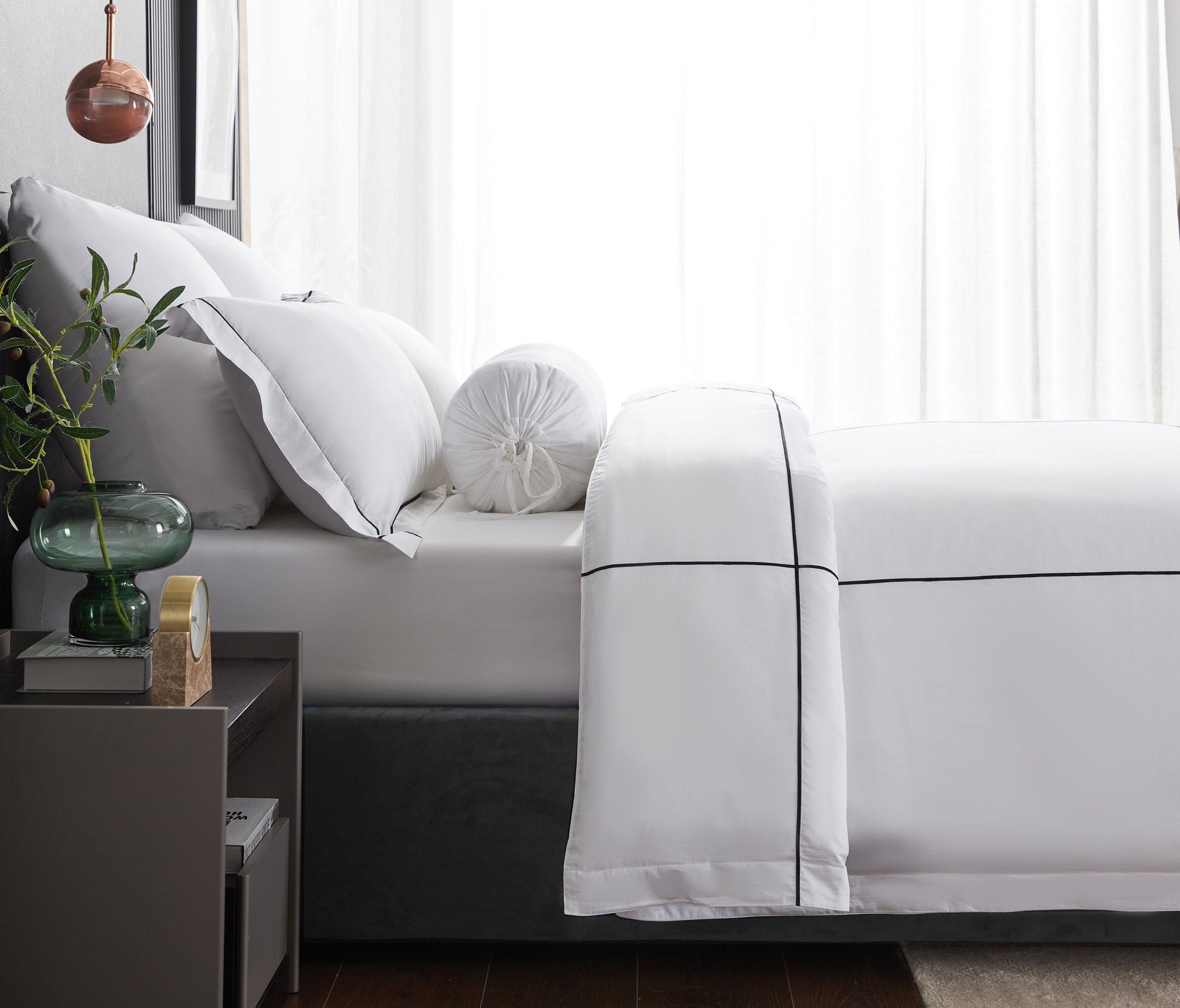 Hotelier Prestigio™ Alvar With Black Cross Border Fitted Sheet Set - Affairs Living Pte. Ltd.