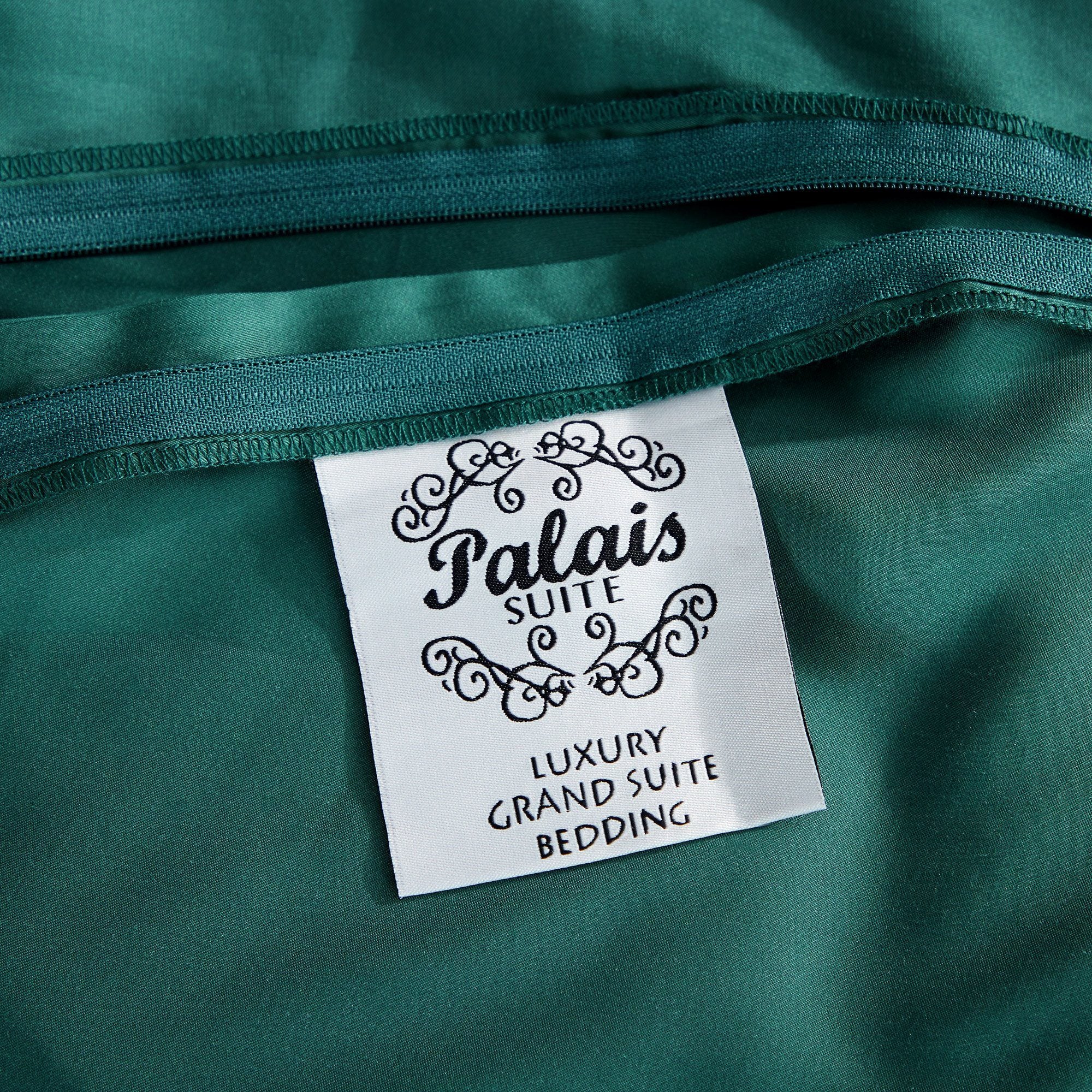 Palais Suite TENCEL™ LF Emerald Green Fitted Sheet Set - Affairs Living Pte. Ltd.